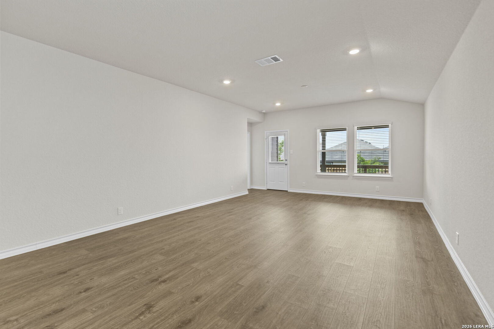 21137 Boulder Flats
