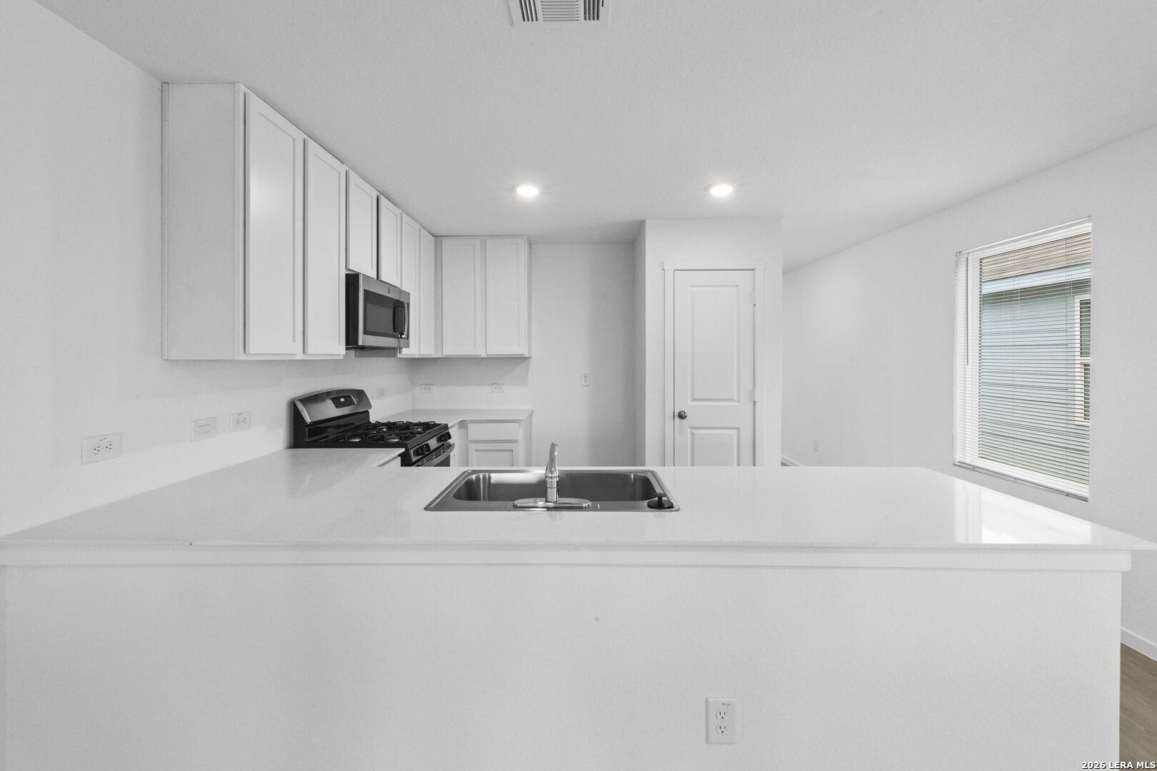 12803 Kathleen St