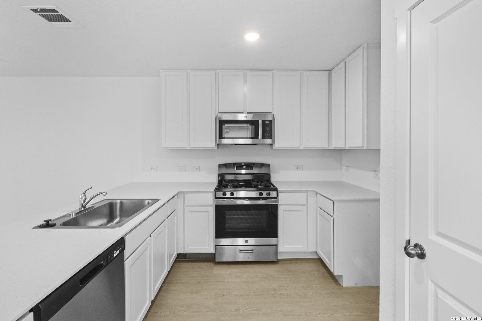 12803 Kathleen St