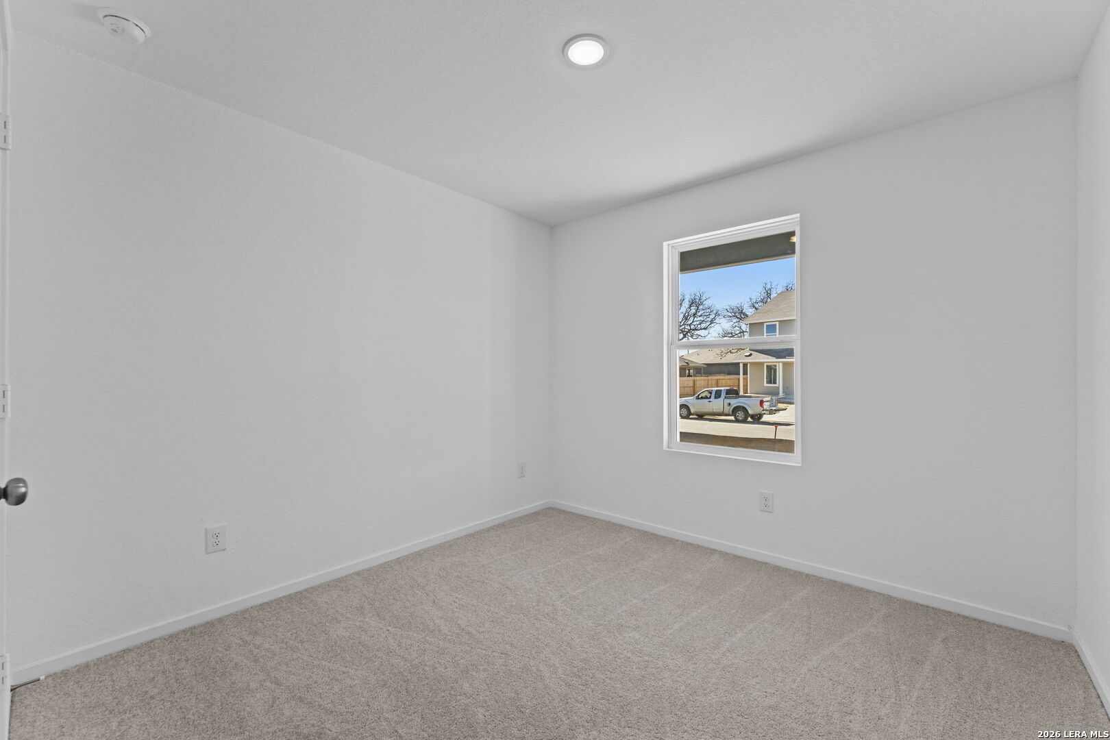 112 Ellendale Place