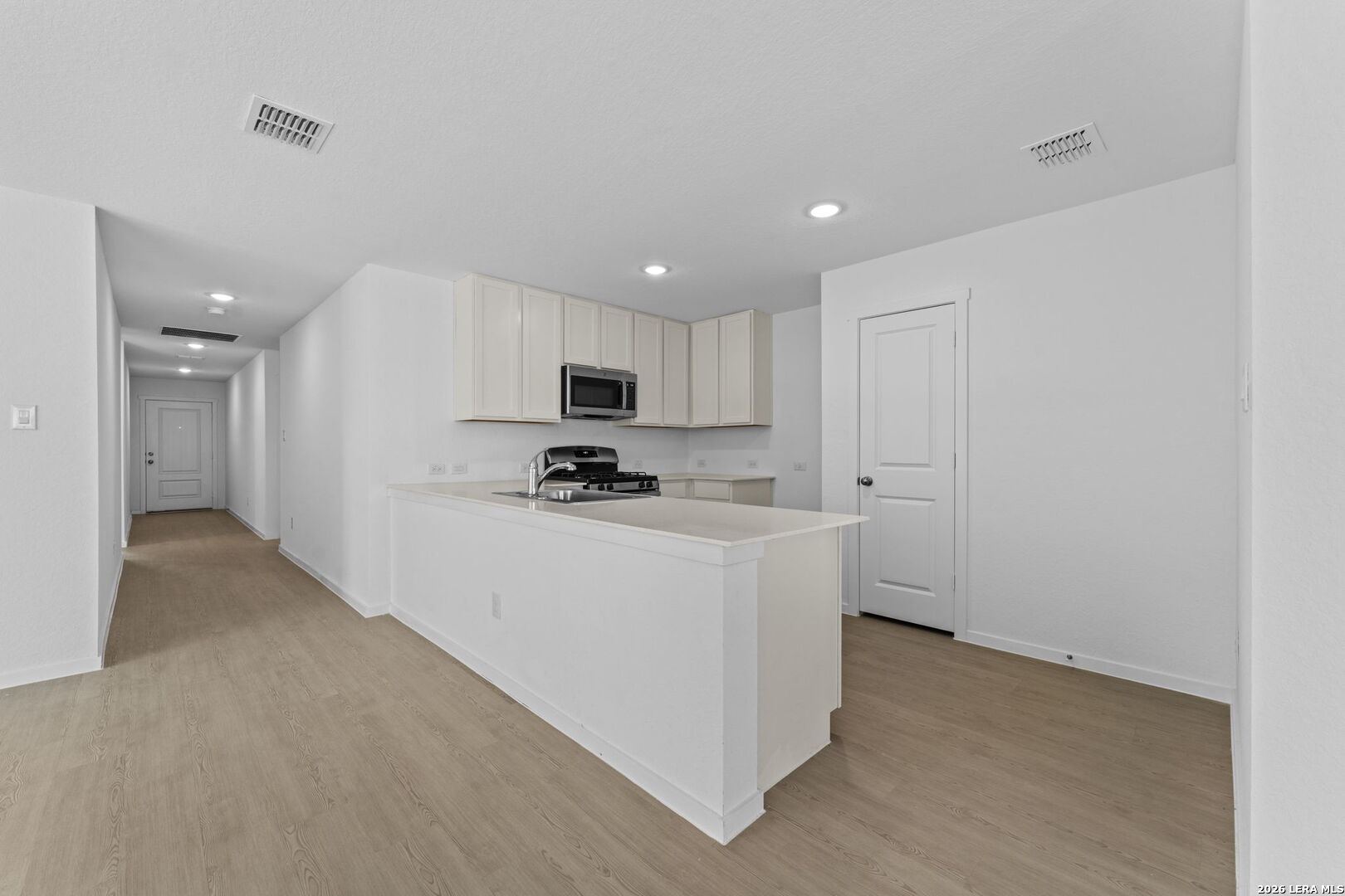 112 Ellendale Place