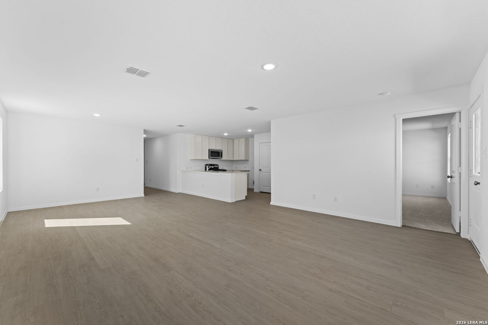 112 Ellendale Place
