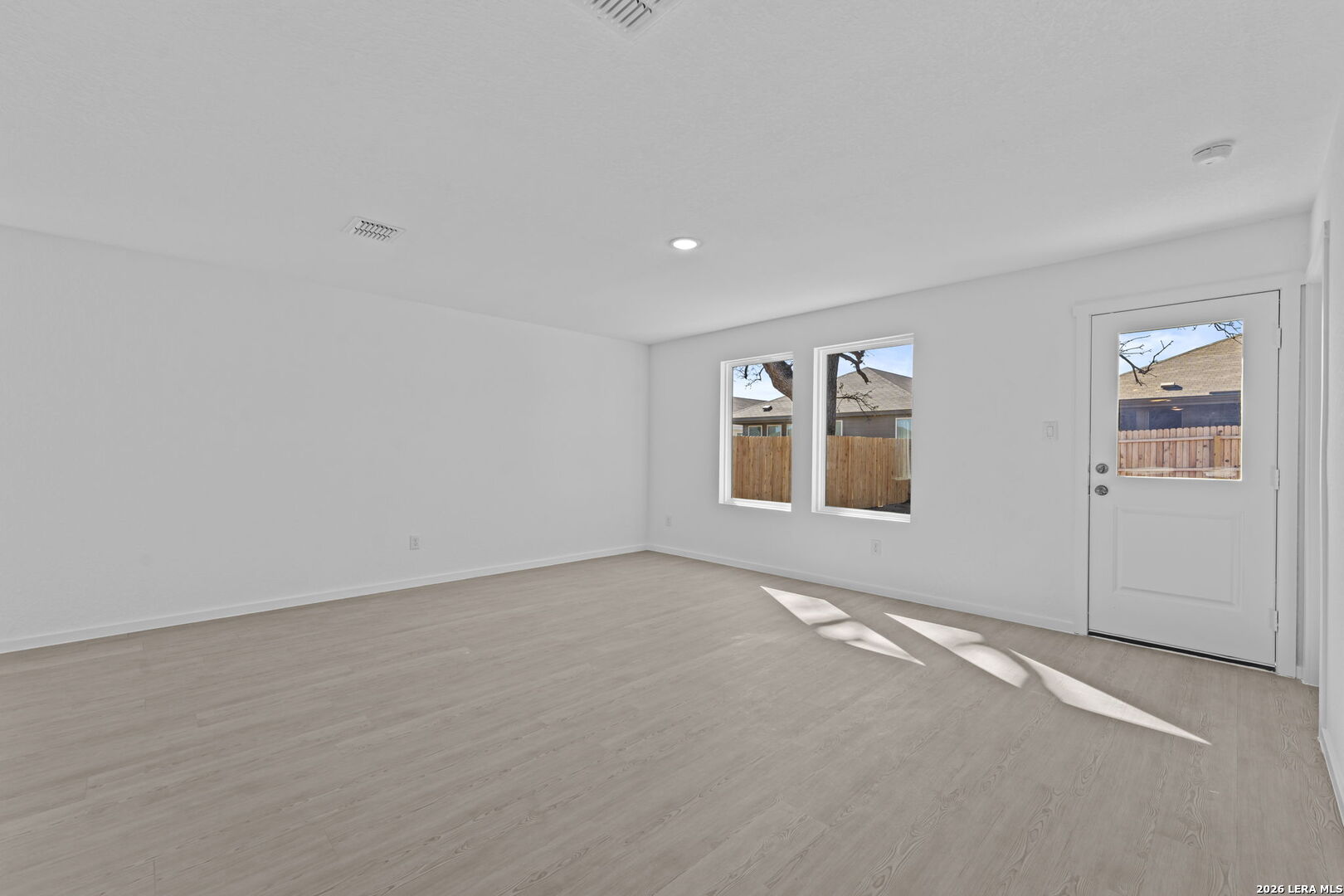 107 Ellendale Place