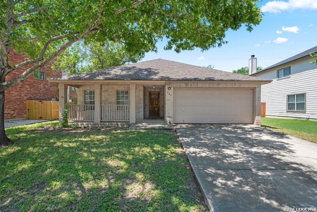 823 PINEHURST DR
