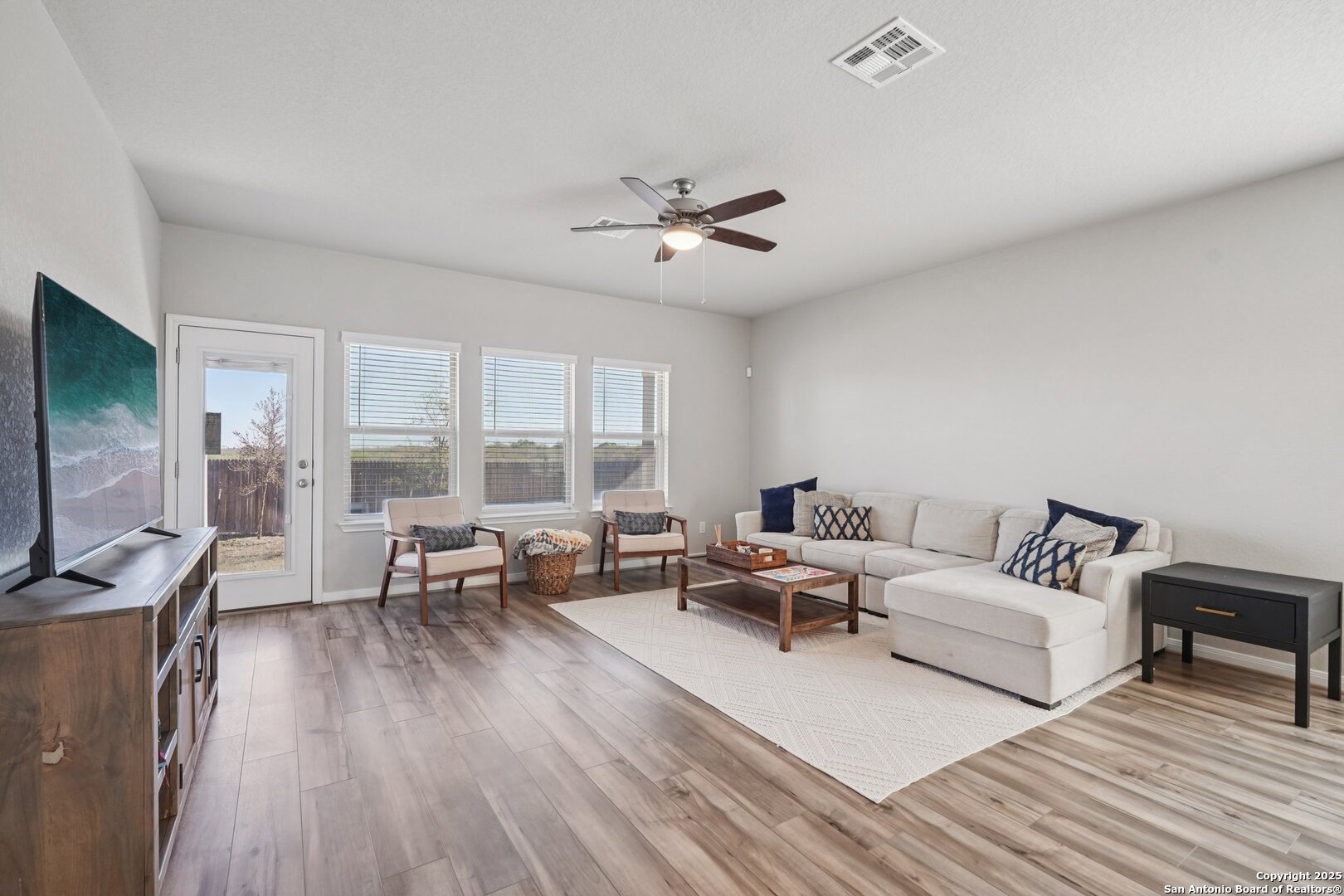 3311 Junction Bay