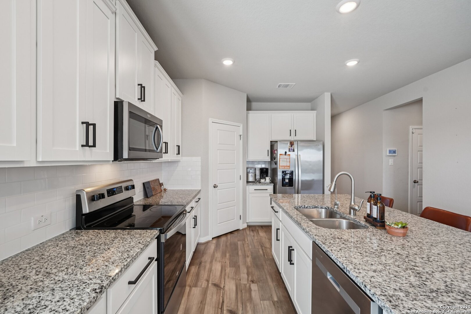 3311 Junction Bay