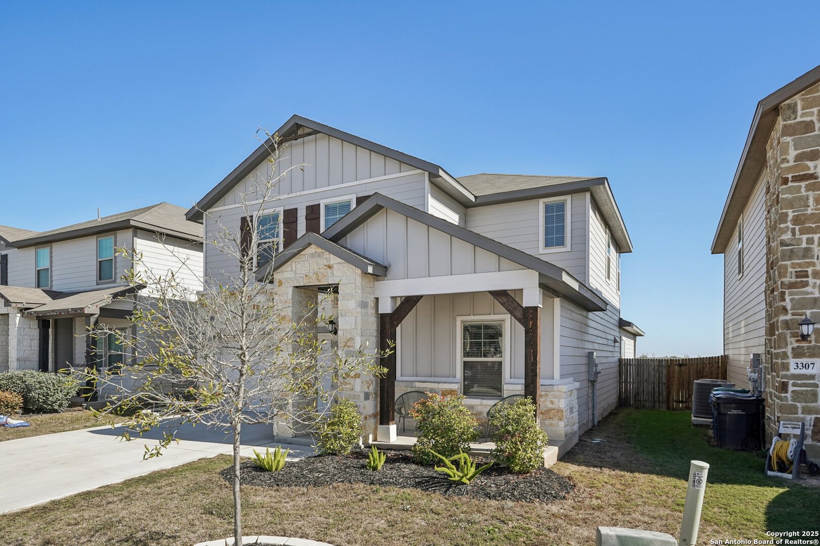 3311 Junction Bay