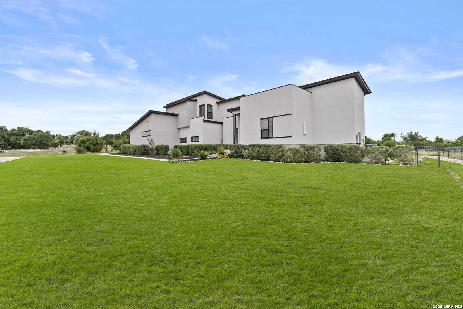 1347 BORDEAUX LN