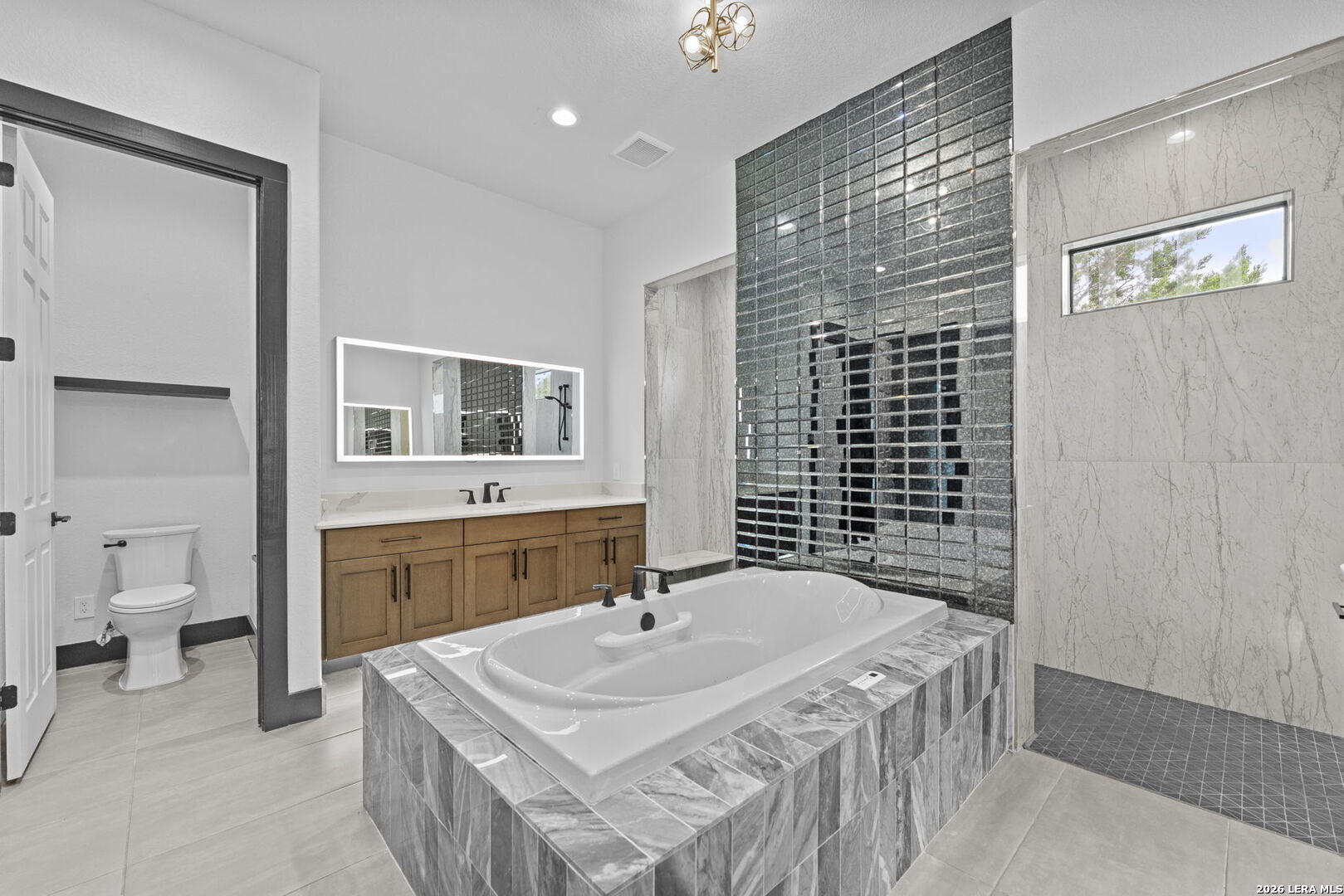 1347 BORDEAUX LN