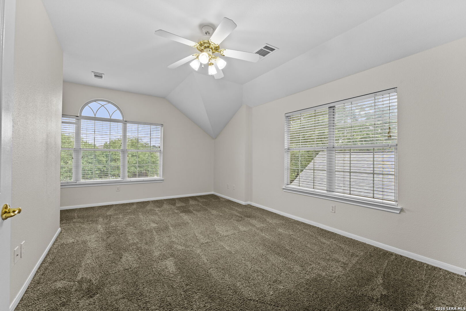 906 ELKINS LK
