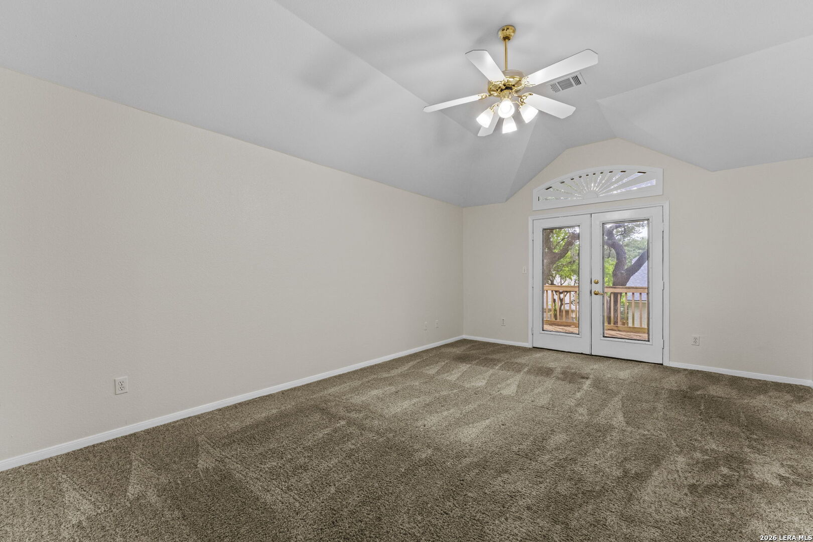 906 ELKINS LK