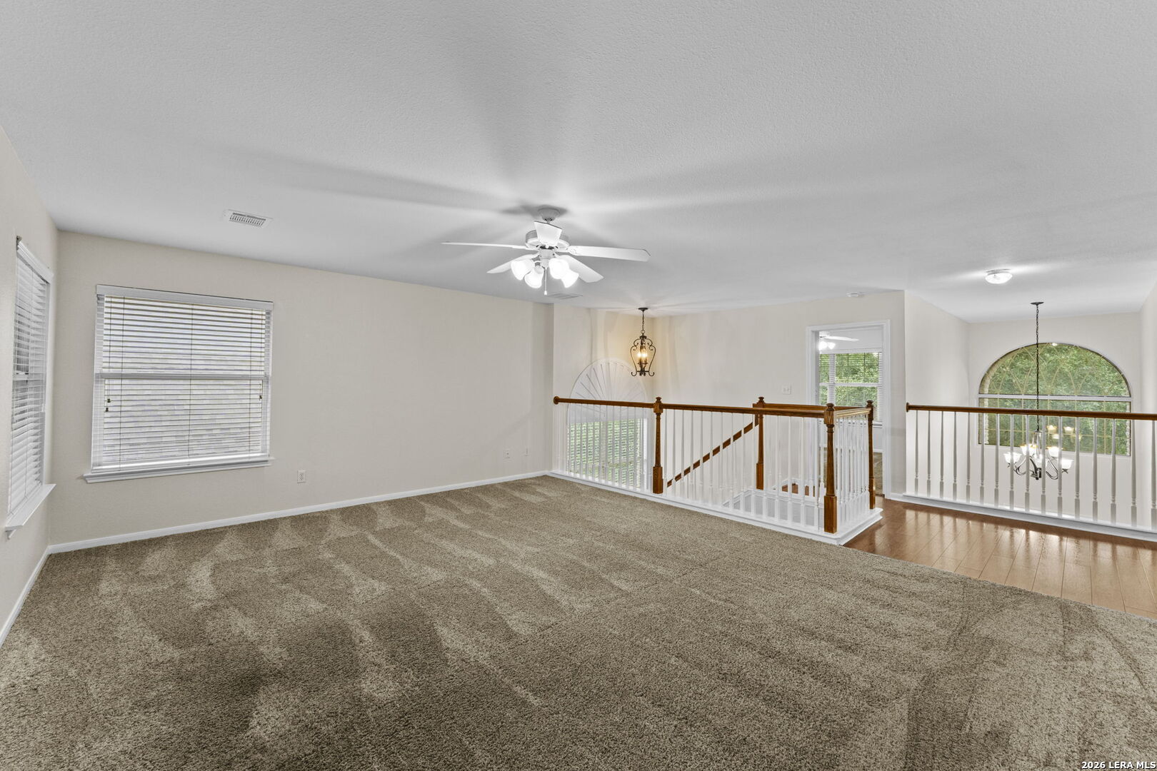 906 ELKINS LK