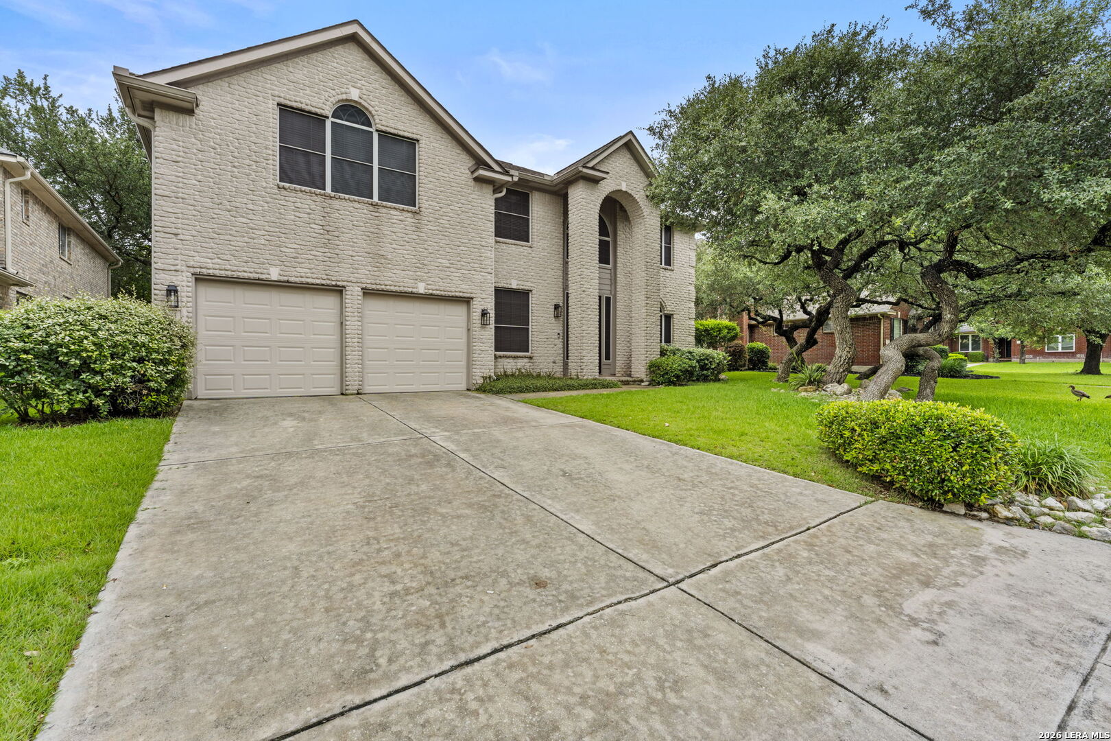 906 ELKINS LK