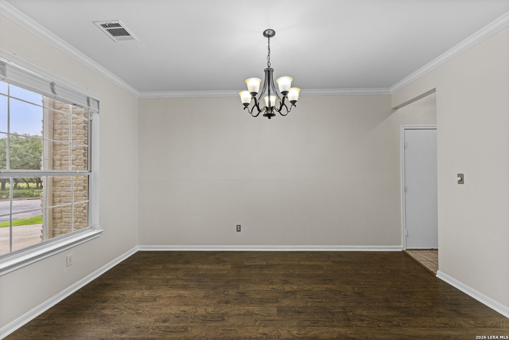 906 ELKINS LK