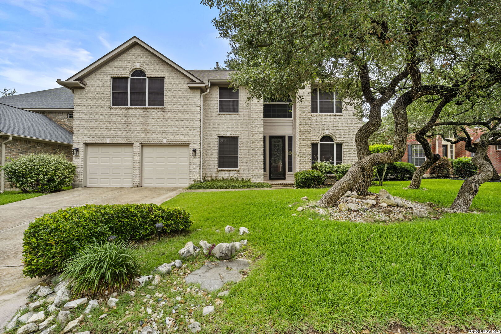 906 ELKINS LK