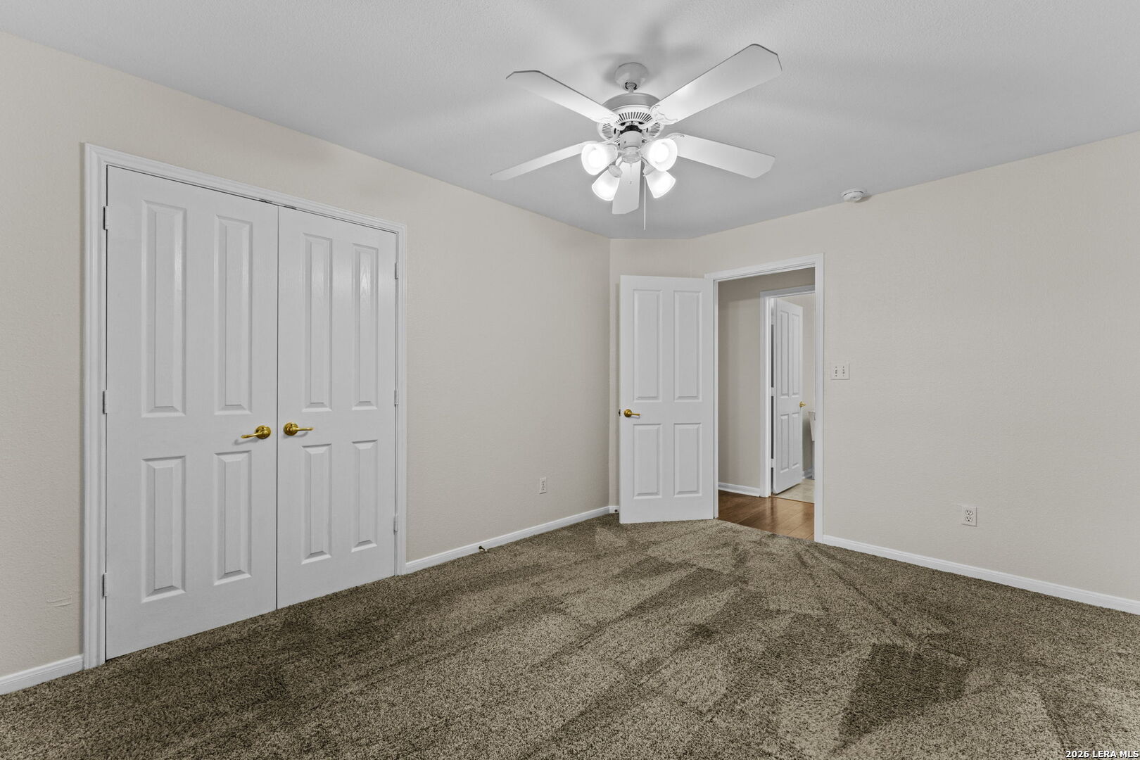 906 ELKINS LK