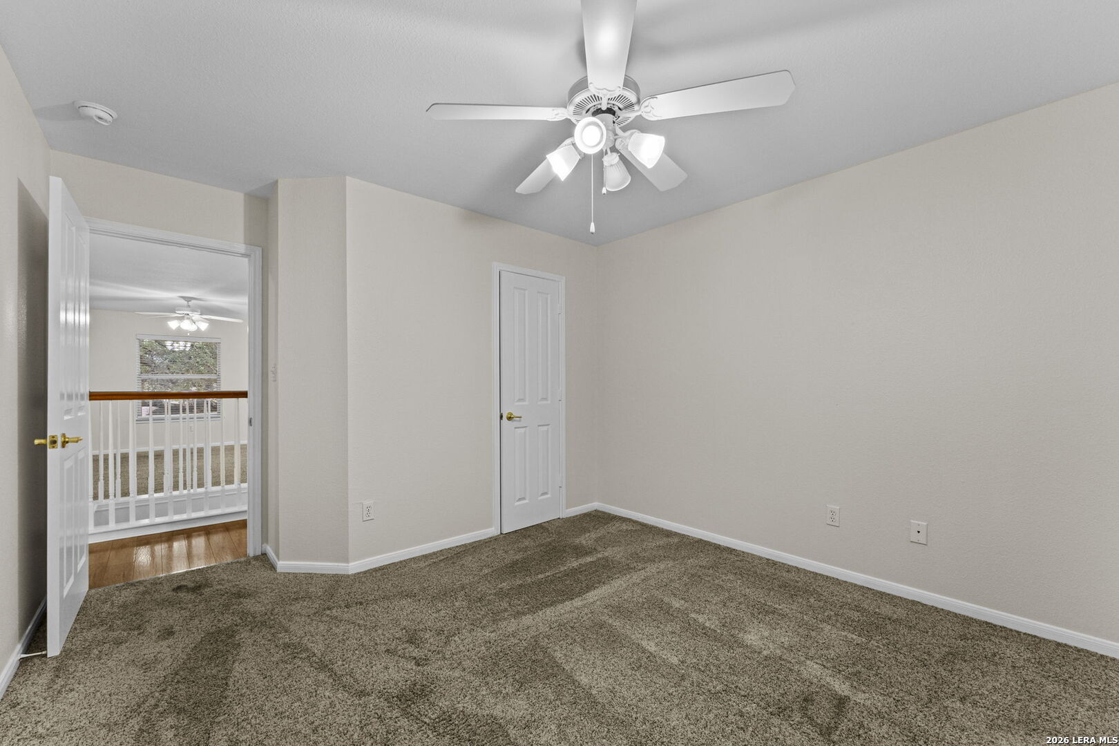 906 ELKINS LK