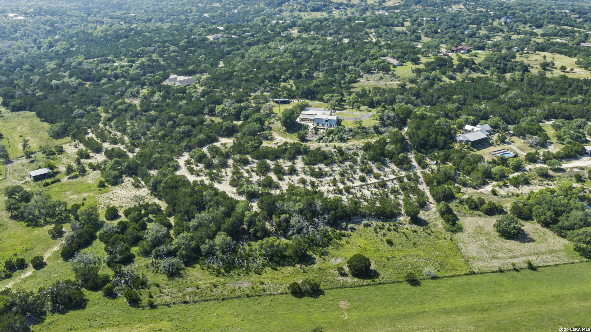 29 TRAILS END RD