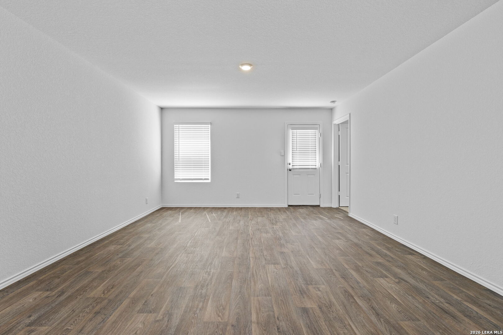 12544 Spoor Vly