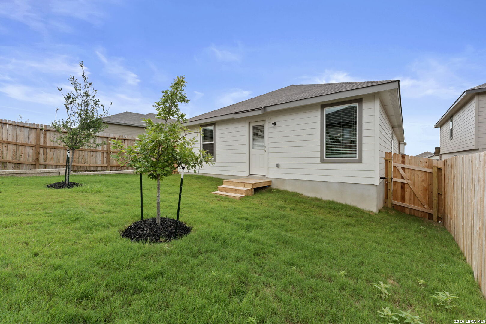 14715 Armstrong Fld
