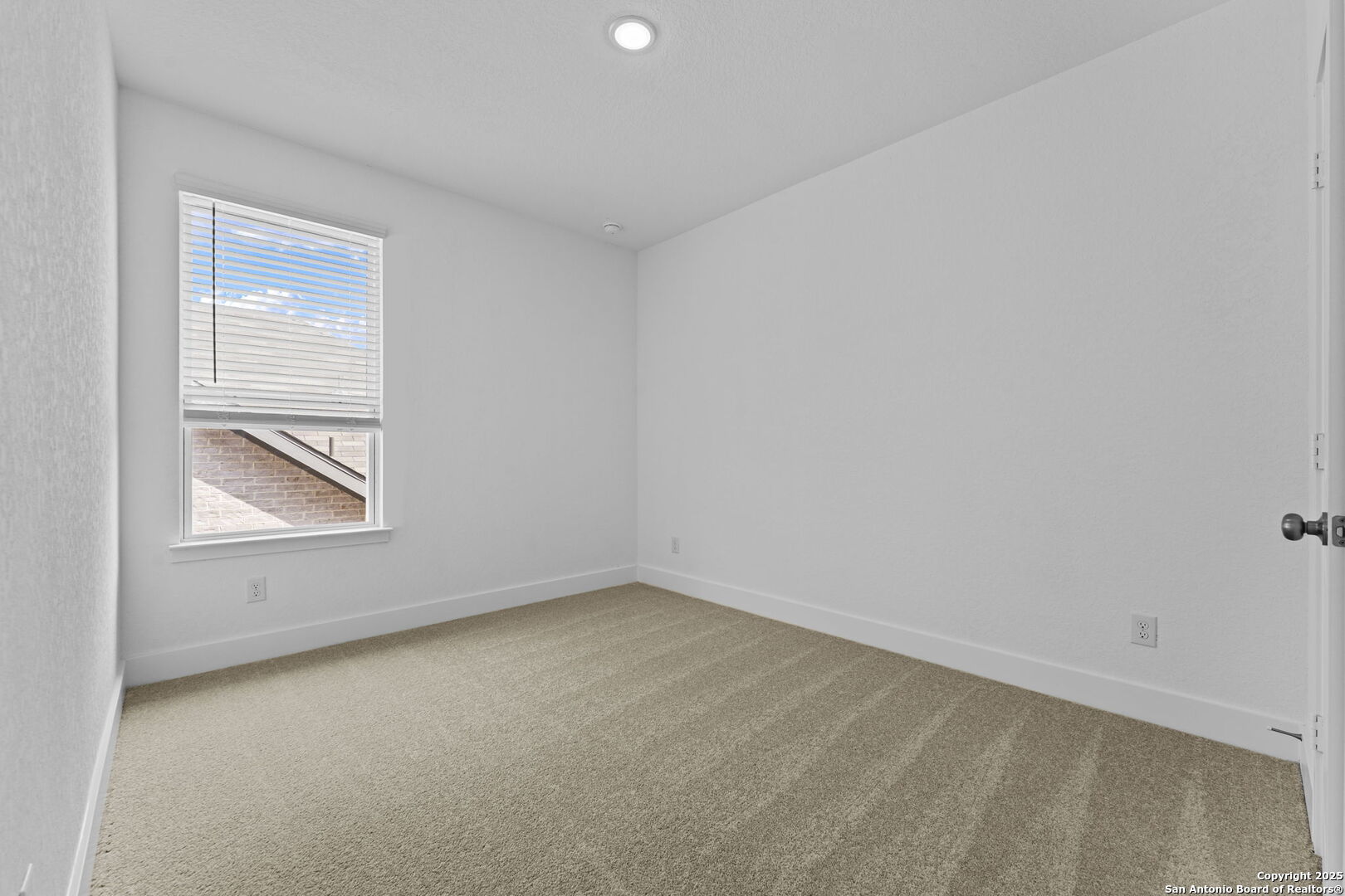 5516 Paschal Park