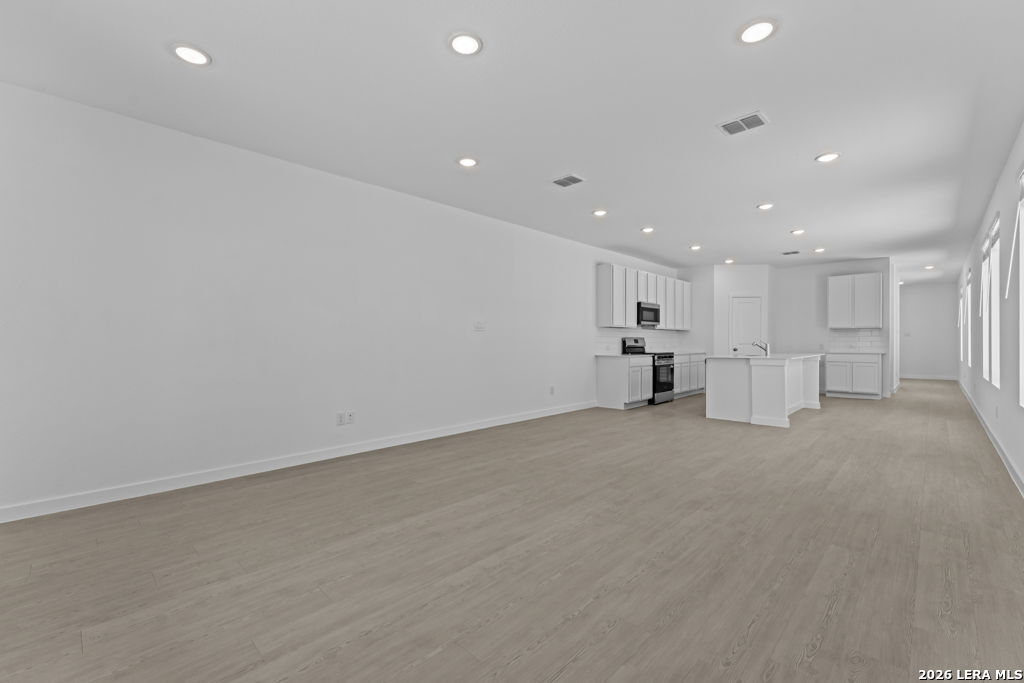 6866 Flores Rd