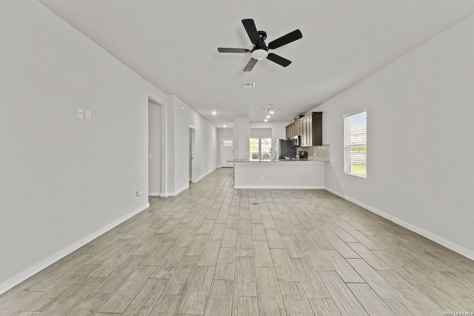 709 Farmers Dell
