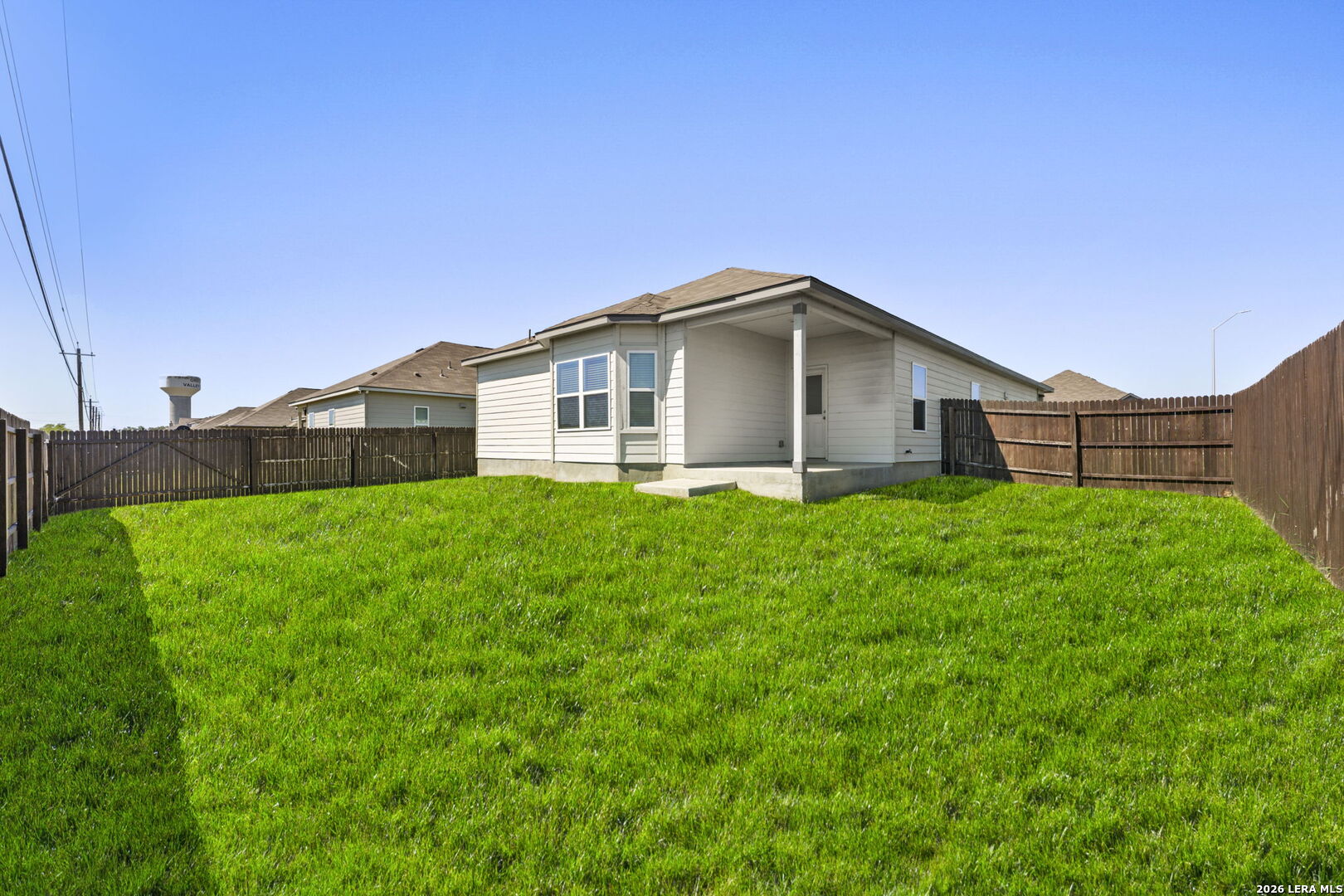 709 Farmers Dell