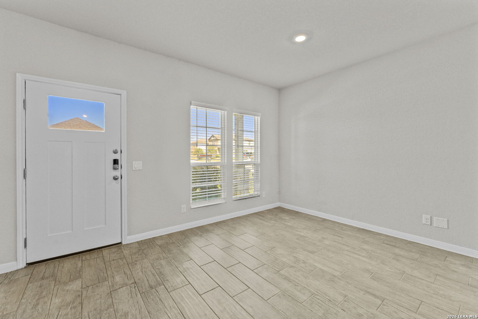 709 Farmers Dell