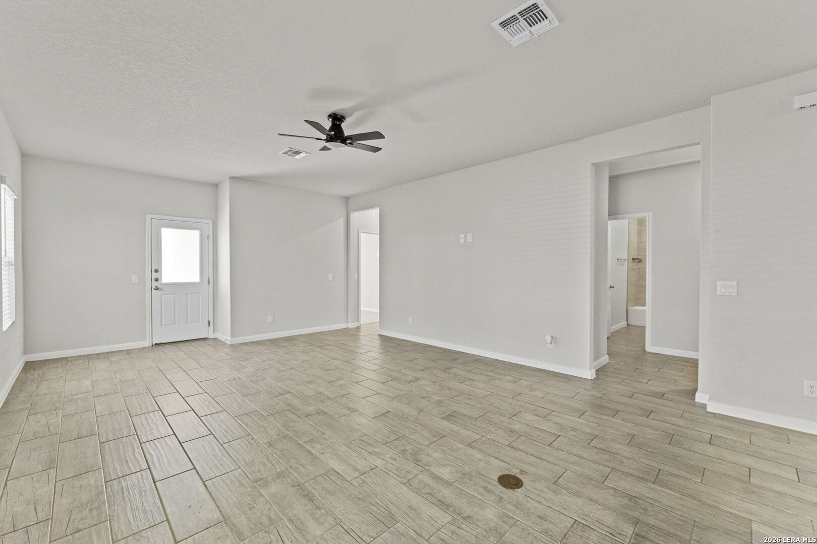 709 Farmers Dell