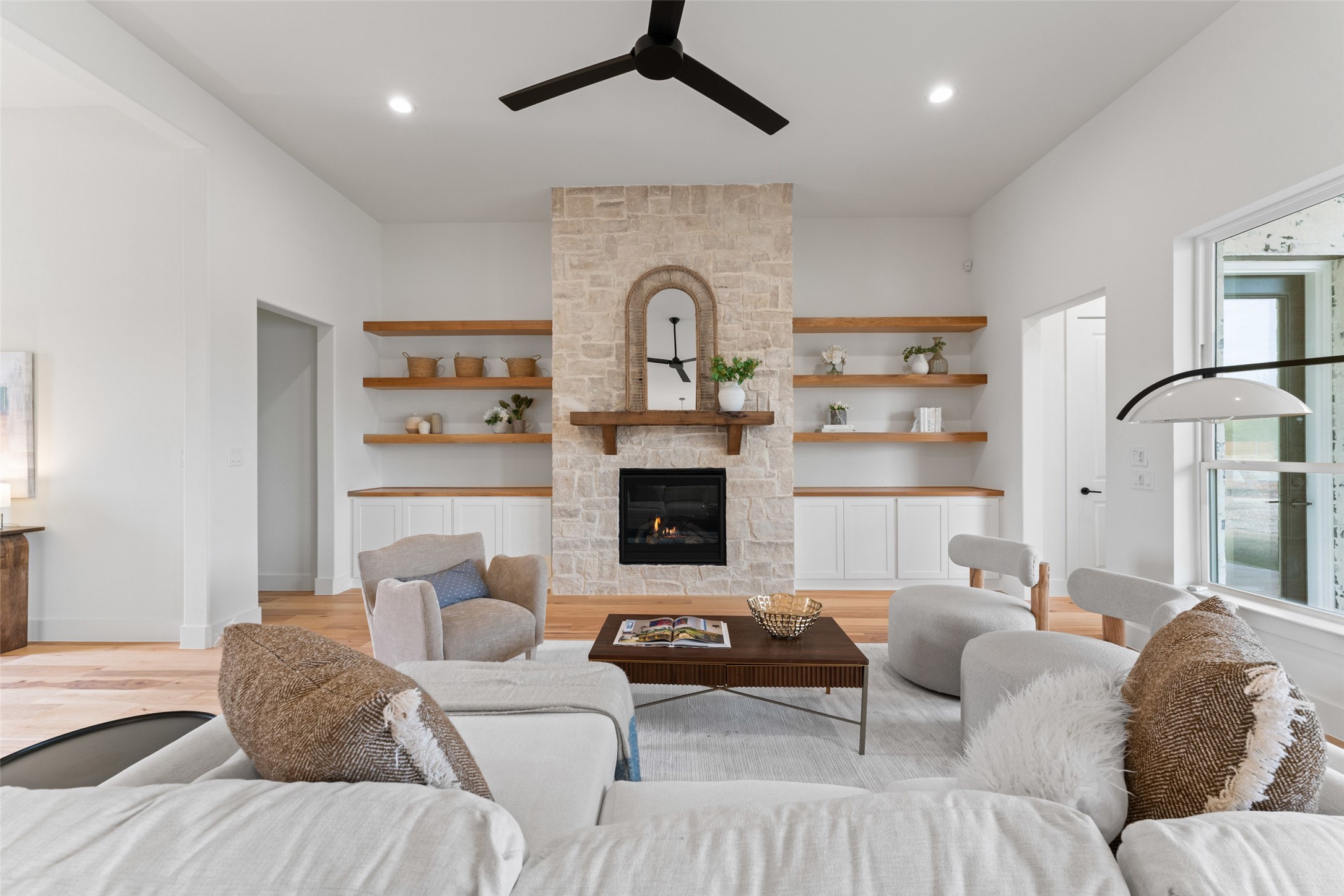 3031 Glen Oaks Drive