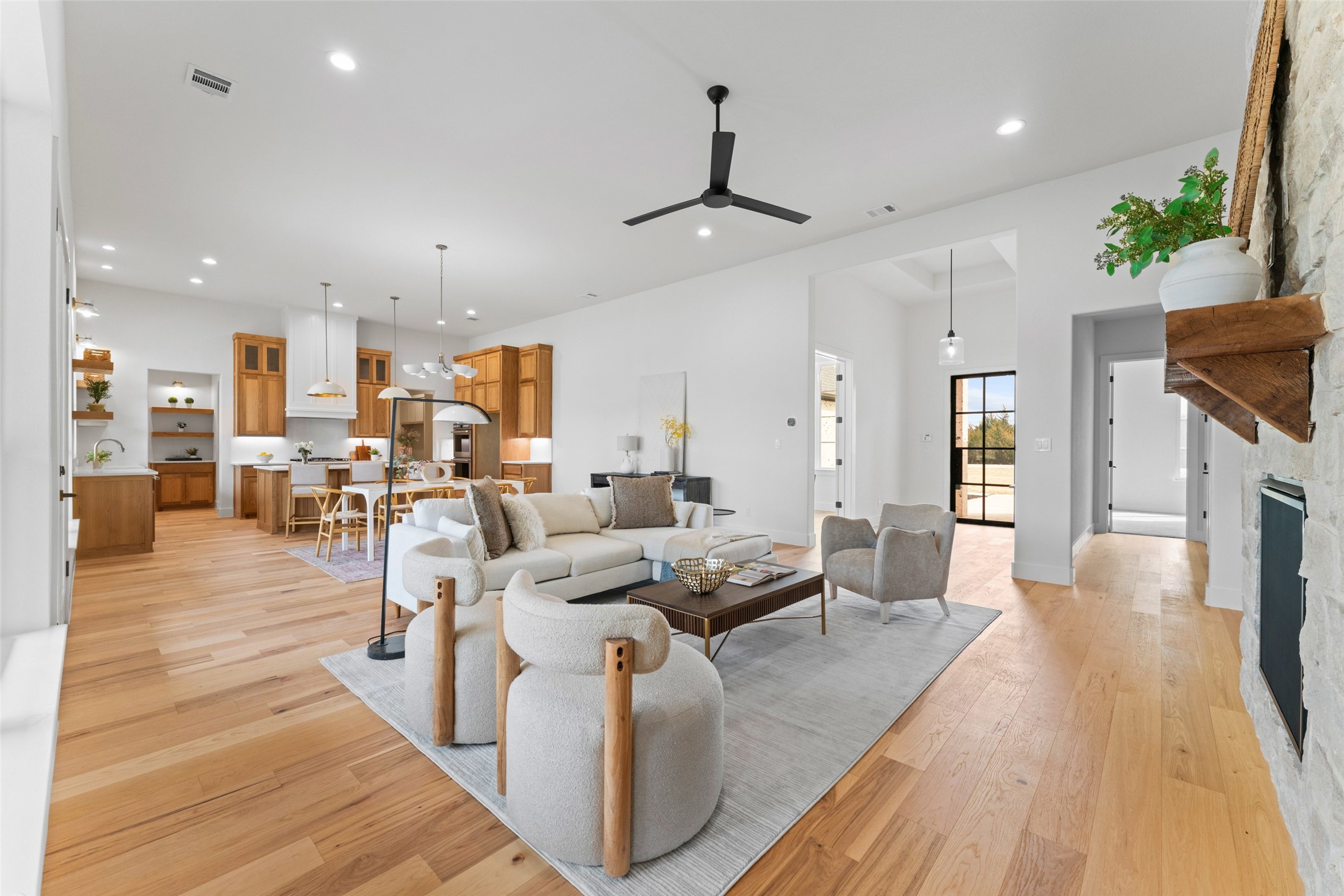 3031 Glen Oaks Drive