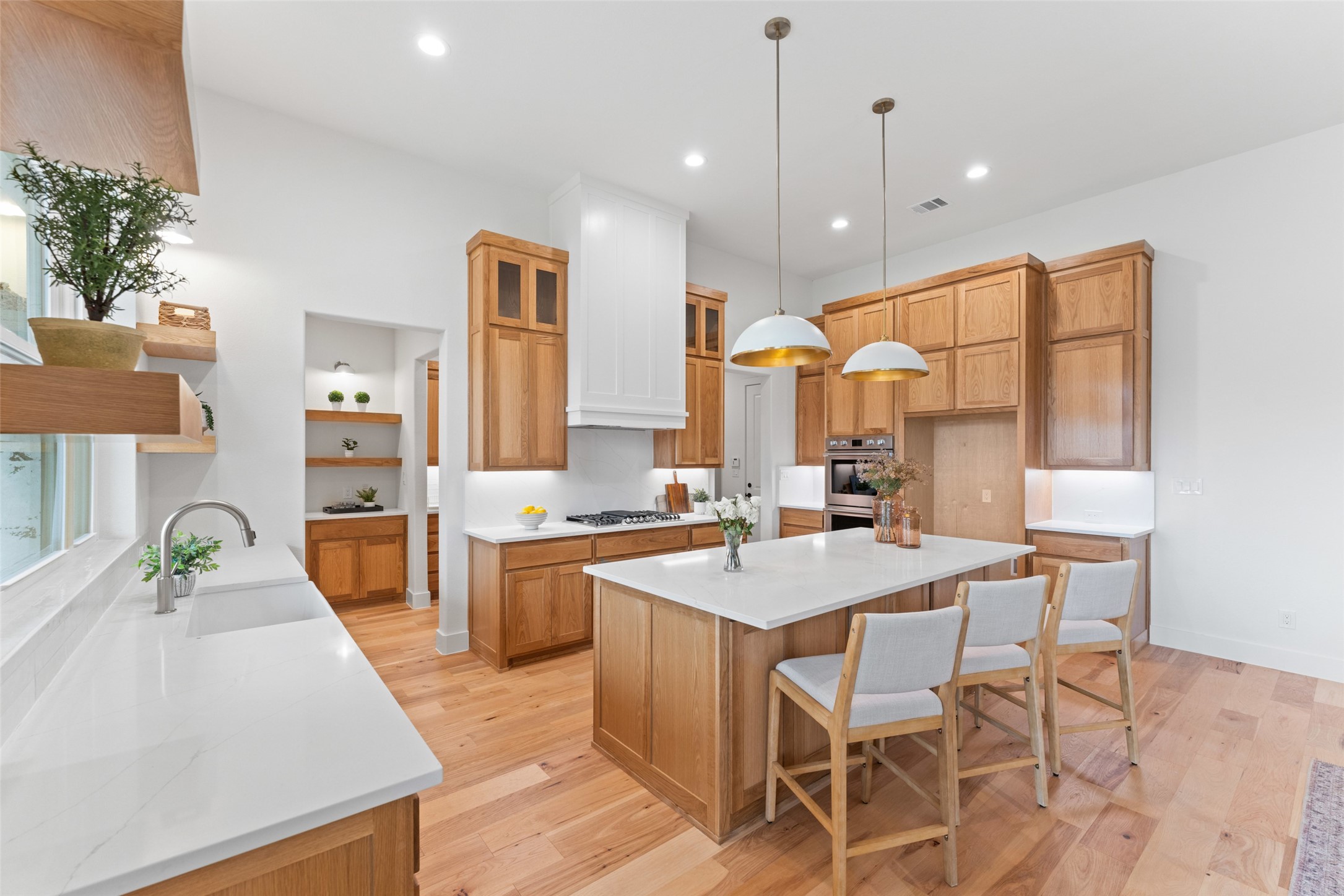 3031 Glen Oaks Drive