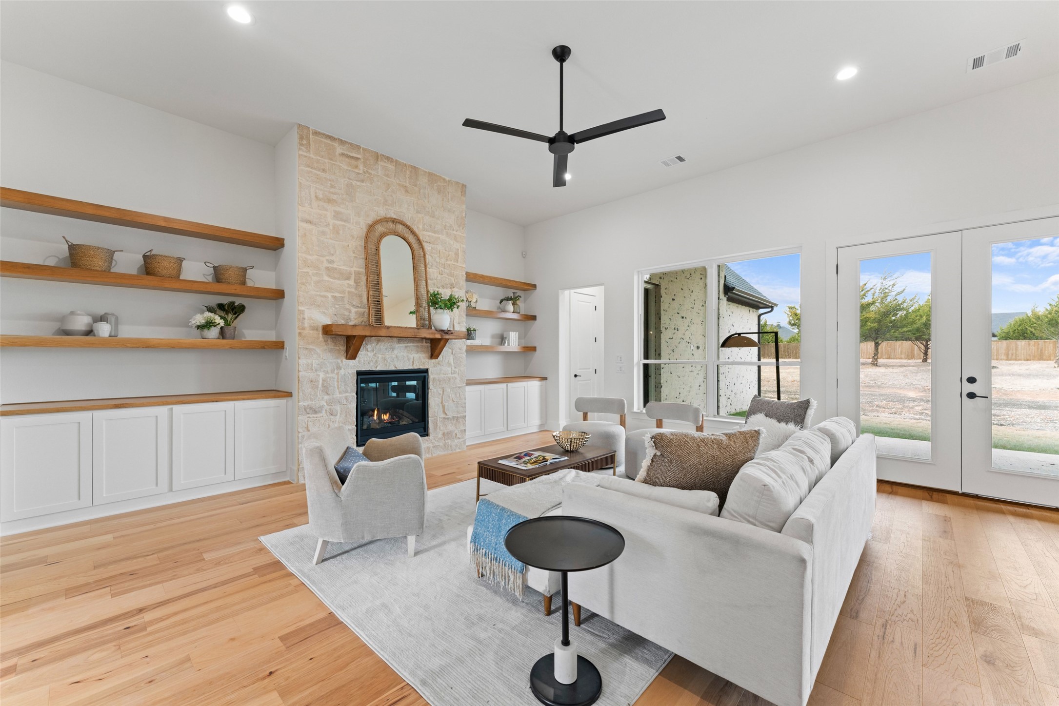 3031 Glen Oaks Drive