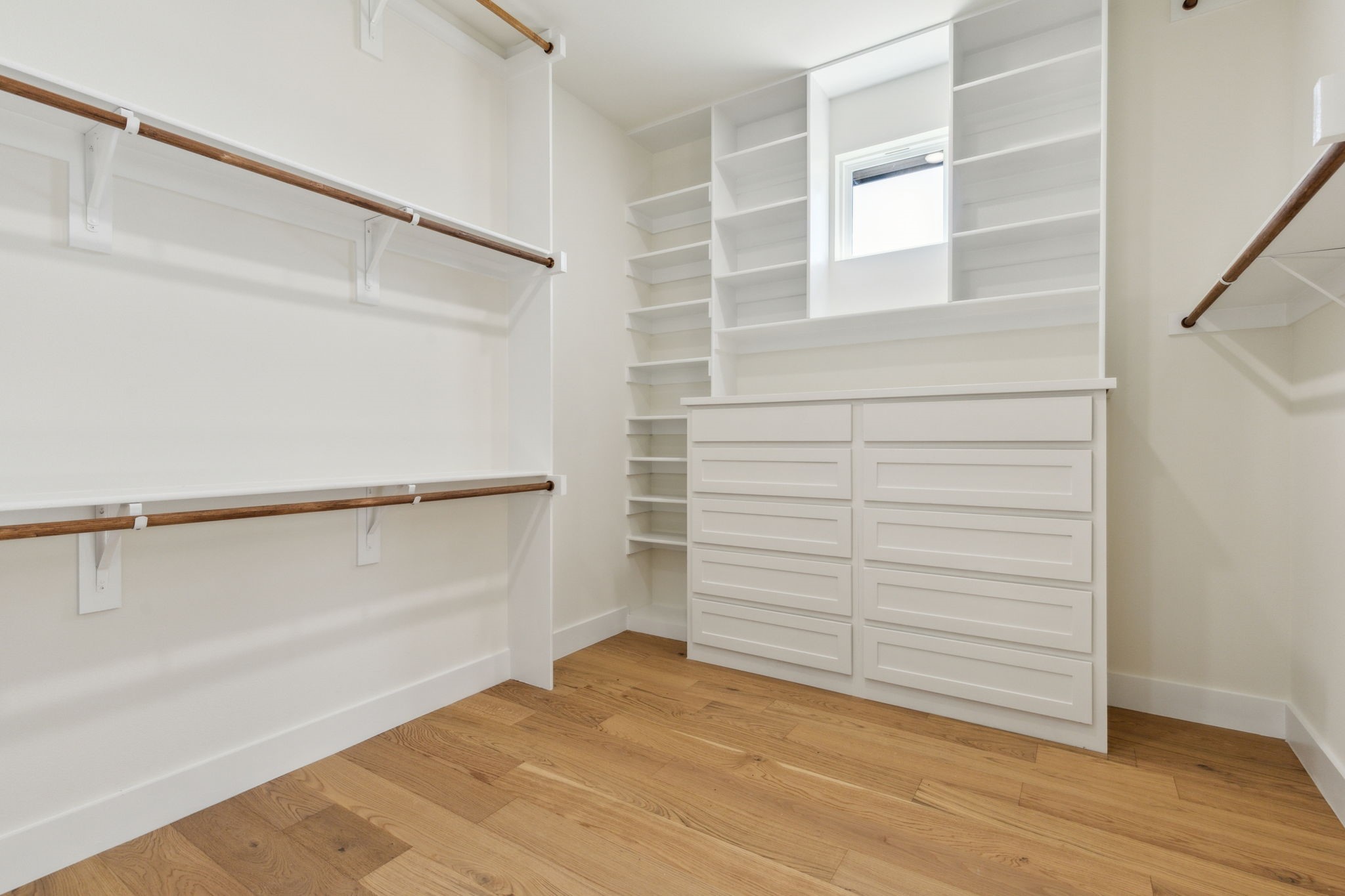 3021 Glen Oaks Drive