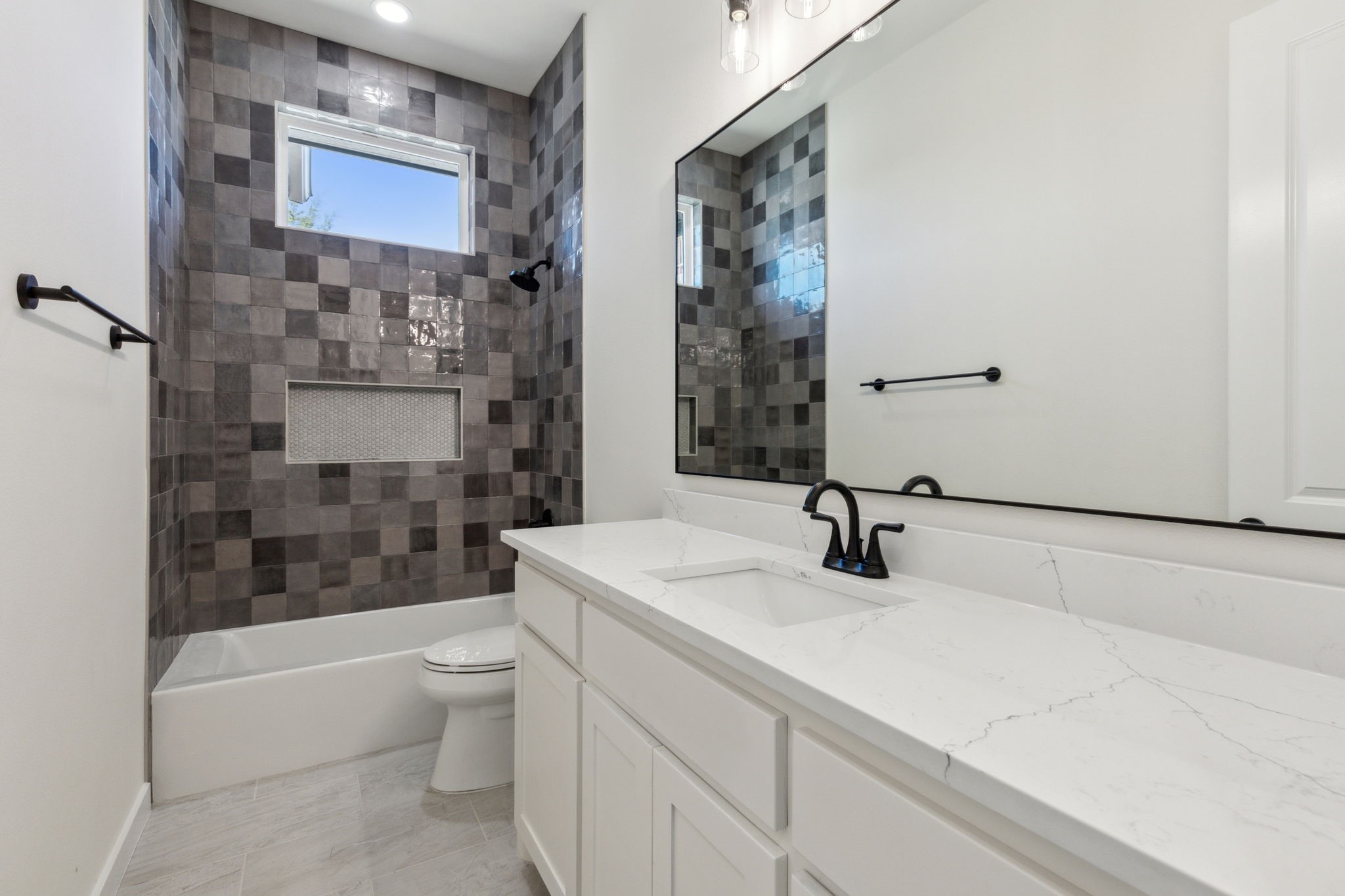 3021 Glen Oaks Drive