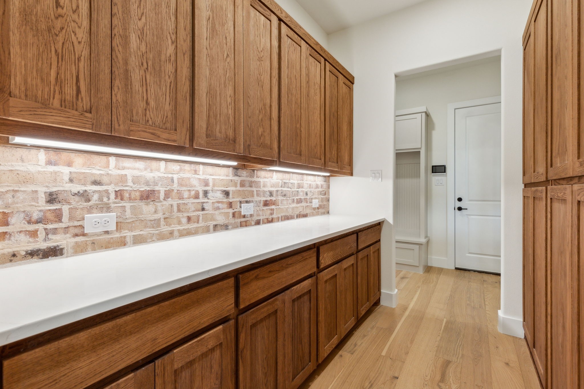 3021 Glen Oaks Drive