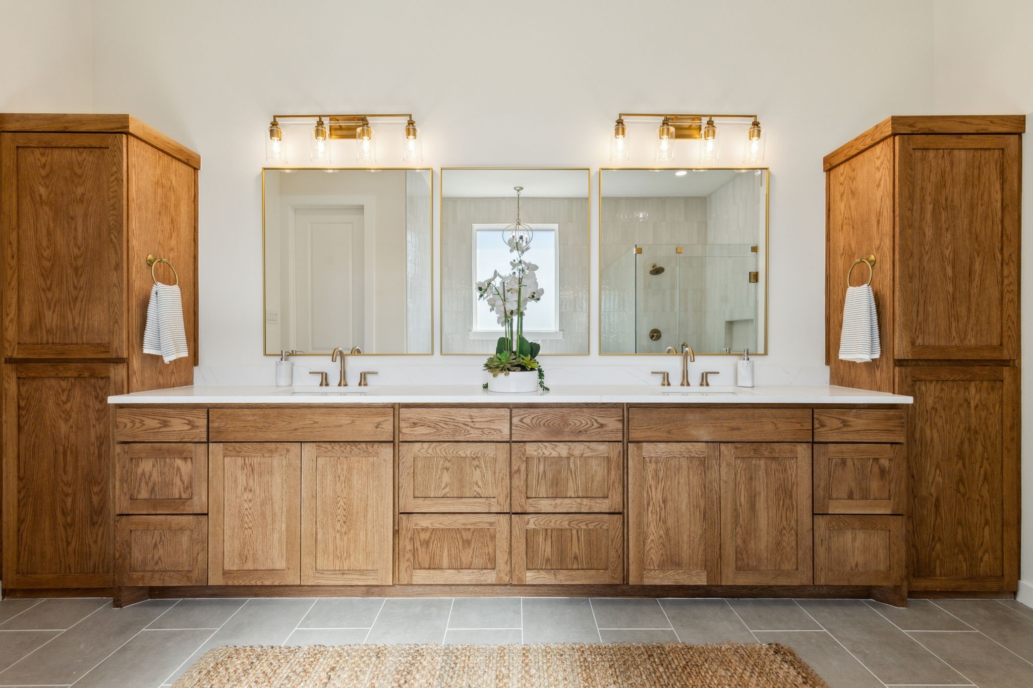 3021 Glen Oaks Drive