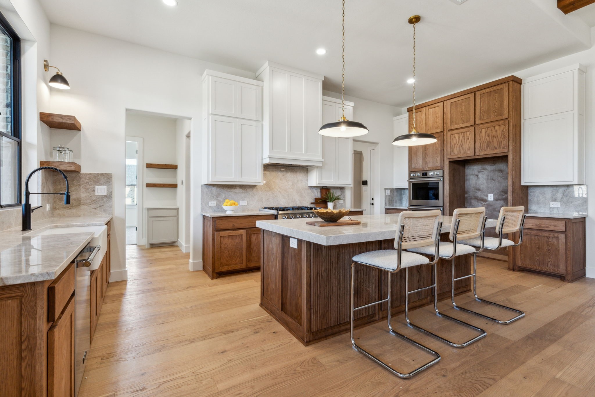 3021 Glen Oaks Drive