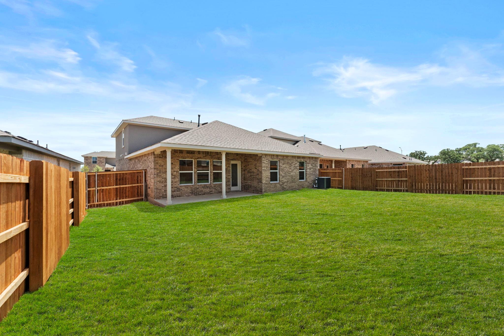 1813 Dandy Brush DR