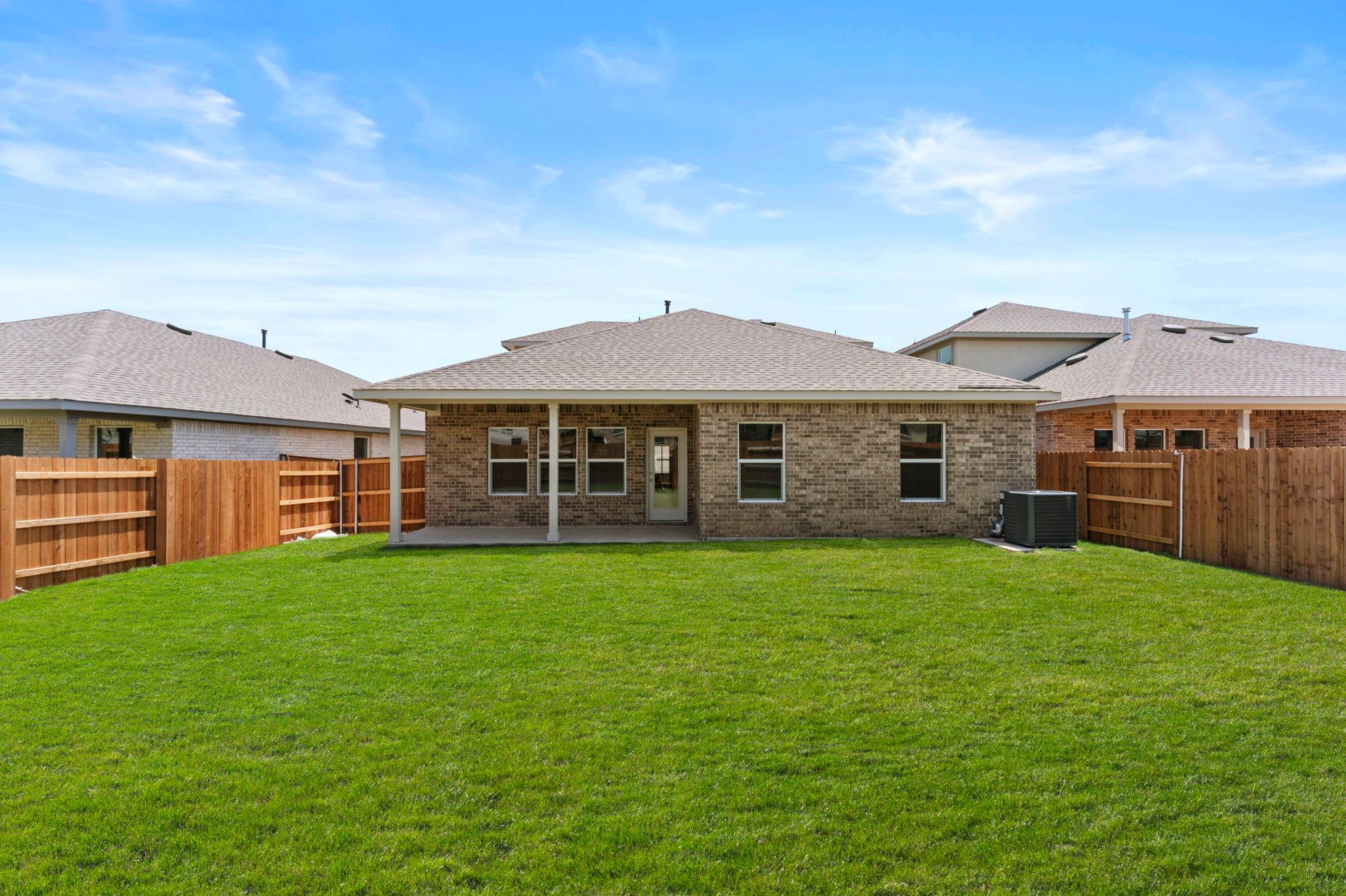 1813 Dandy Brush DR