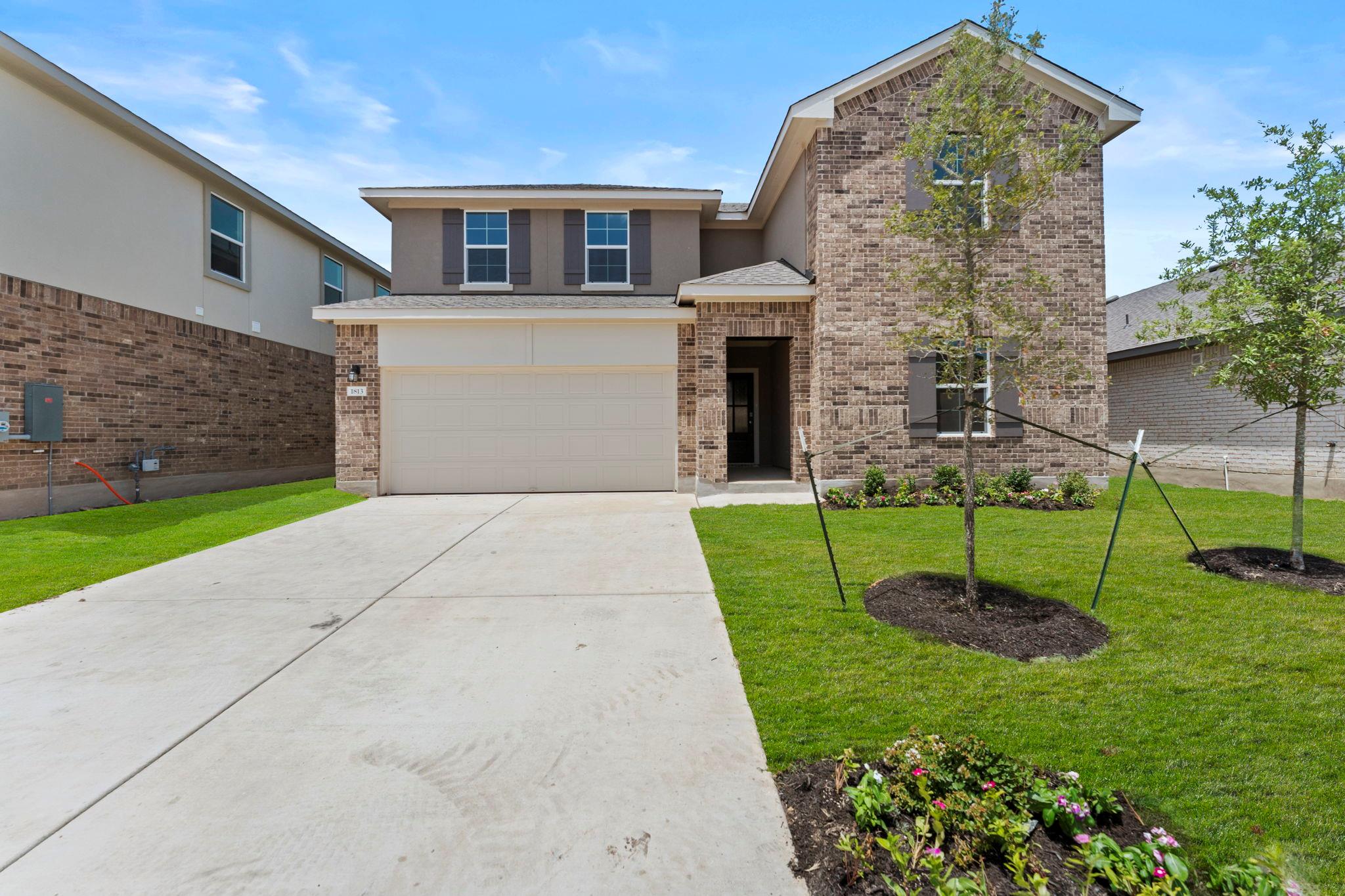 1813 Dandy Brush DR