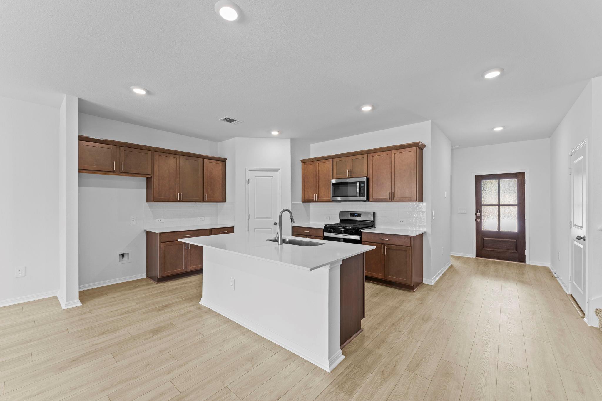 1813 Dandy Brush DR