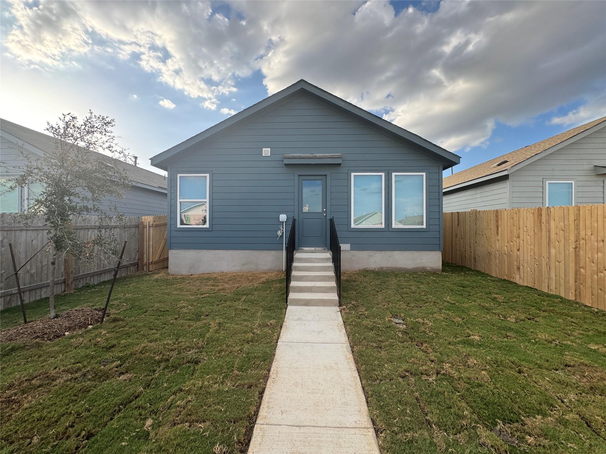 324 Navidad River DR