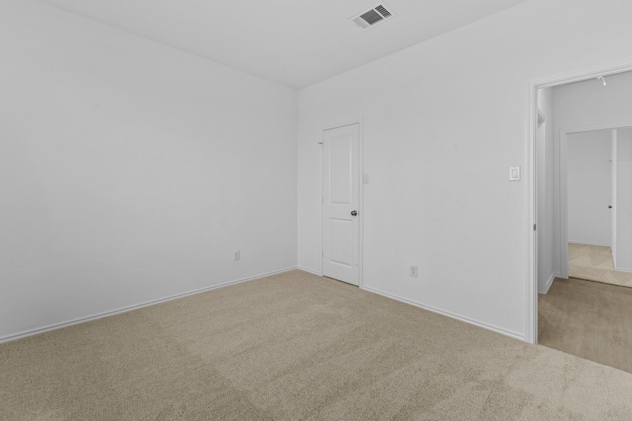 750 Bobby Lou LN