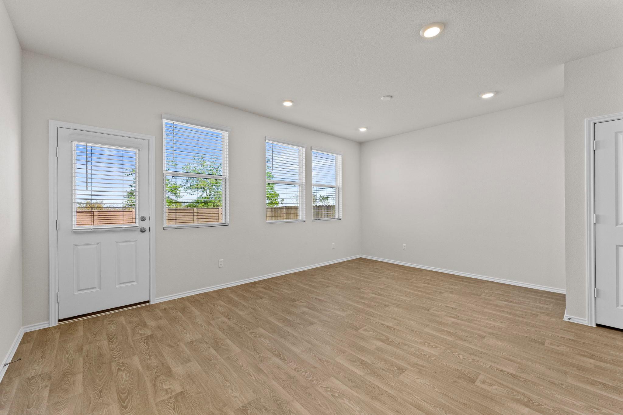 129 Varner WAY