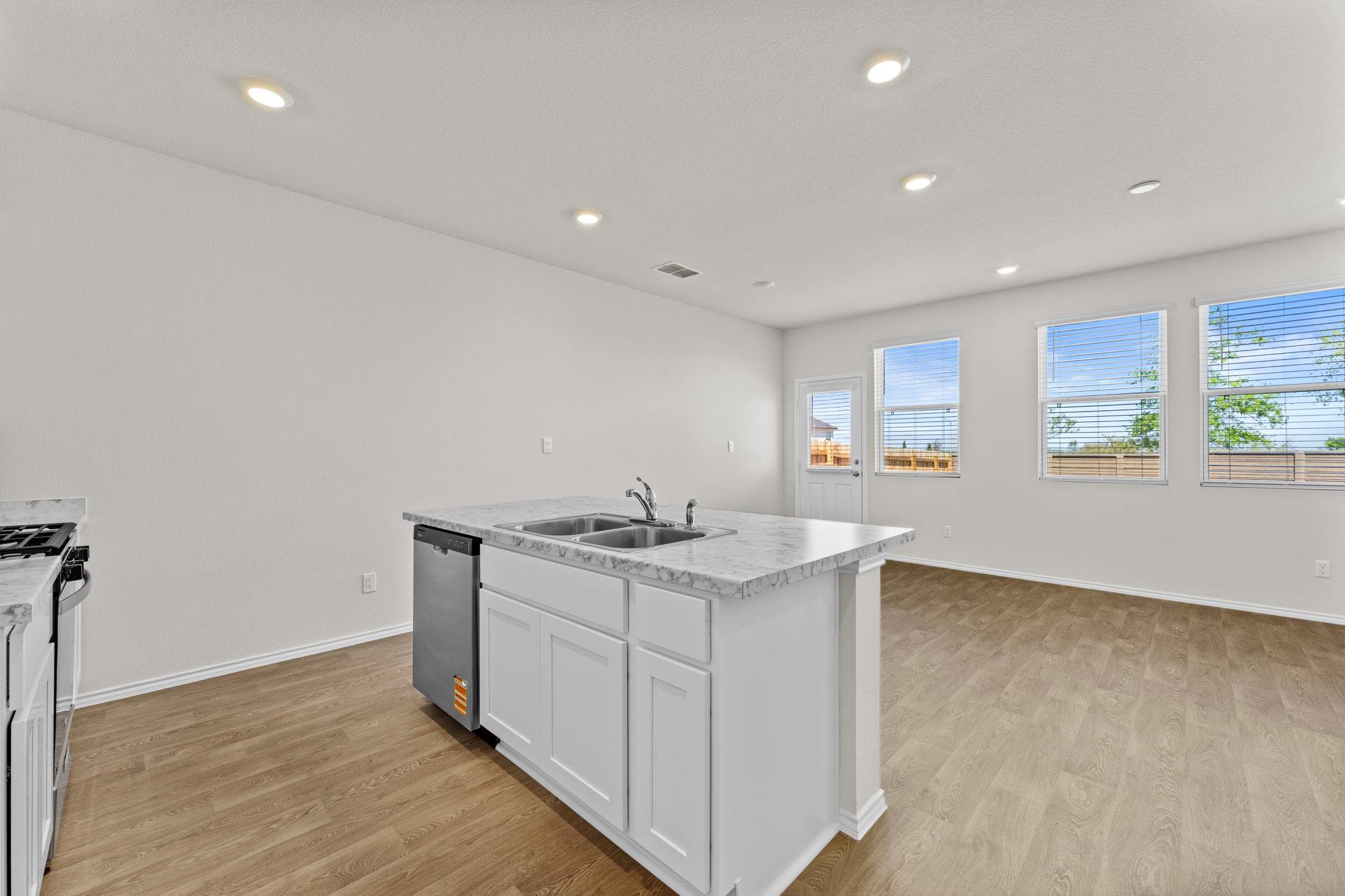 129 Varner WAY