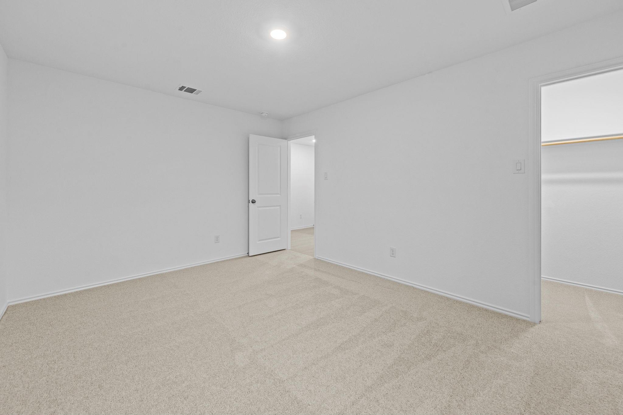 746 Bobby Lou LN