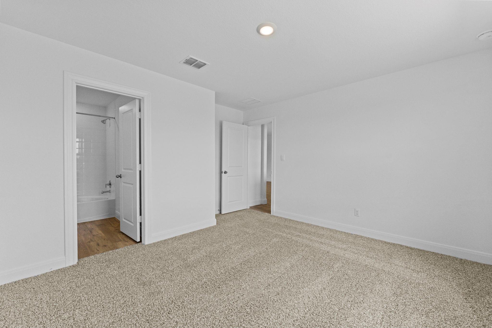 119 Union Pacific DR
