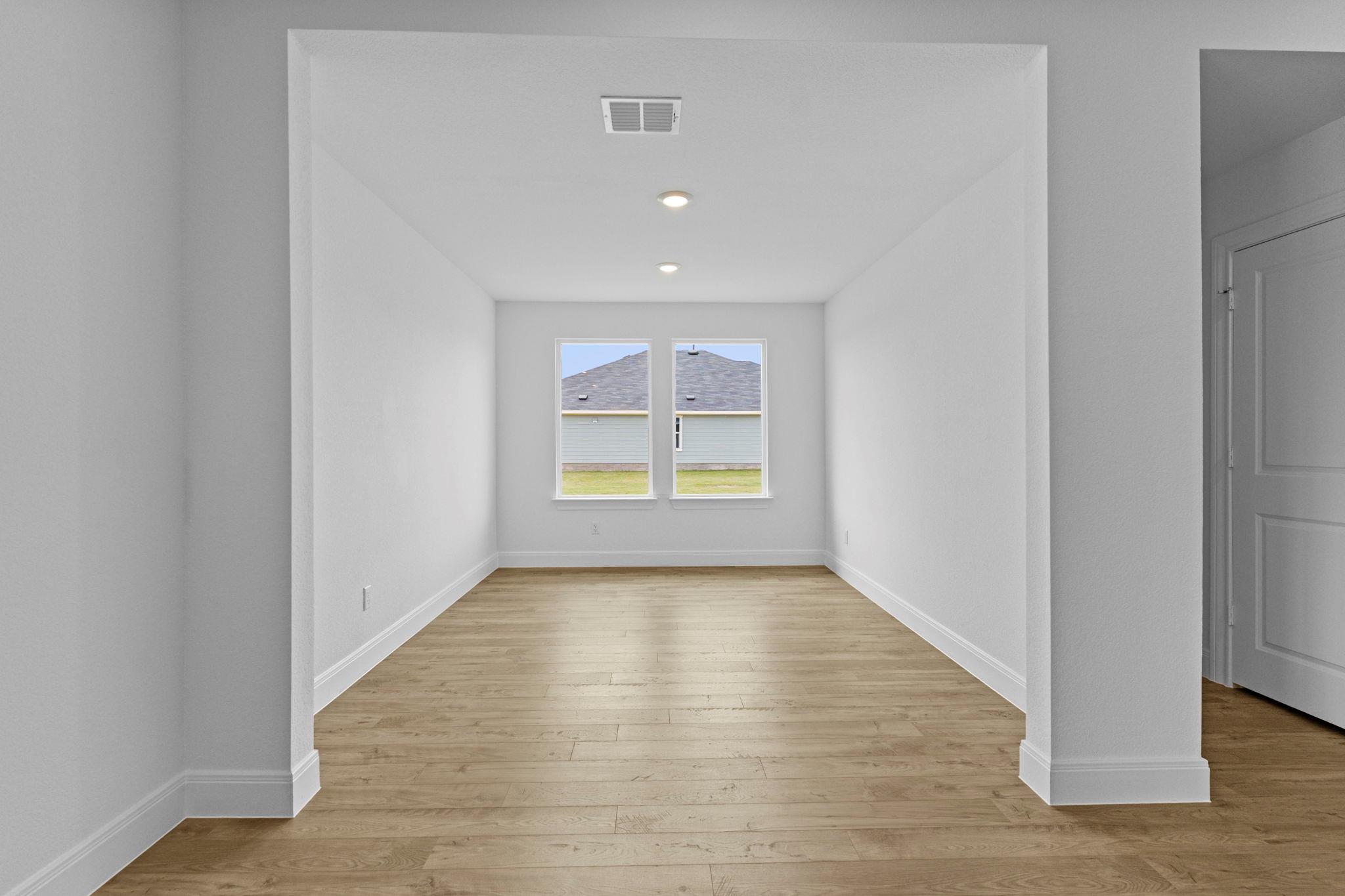 119 Union Pacific DR